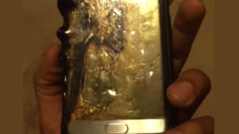 Galaxy Note 7 otel odasında patladı