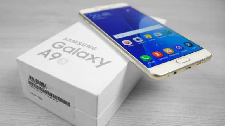 Samsung’tan Yeni Geniş Ekranlı Telefon